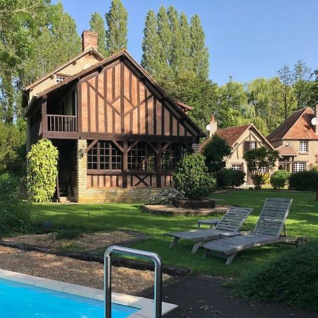 Le Domaine Du Moulin Foulon Hotell Essay Exteriör bild