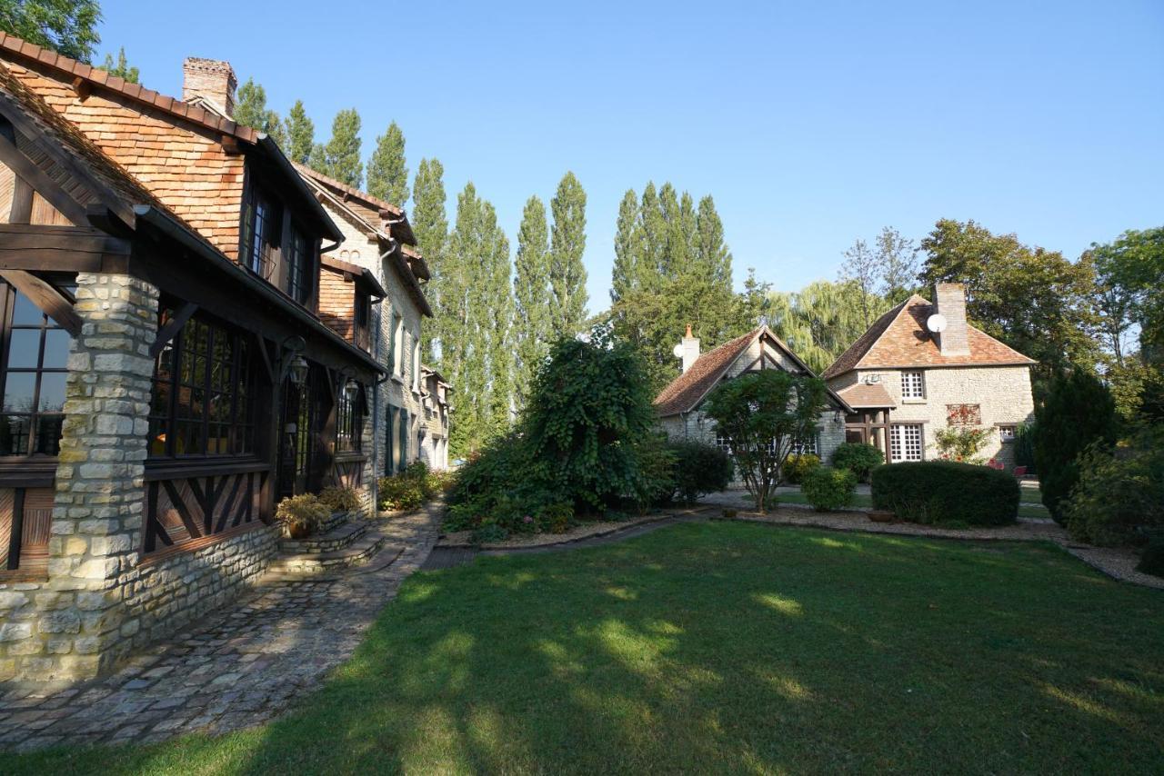 Le Domaine Du Moulin Foulon Hotell Essay Exteriör bild