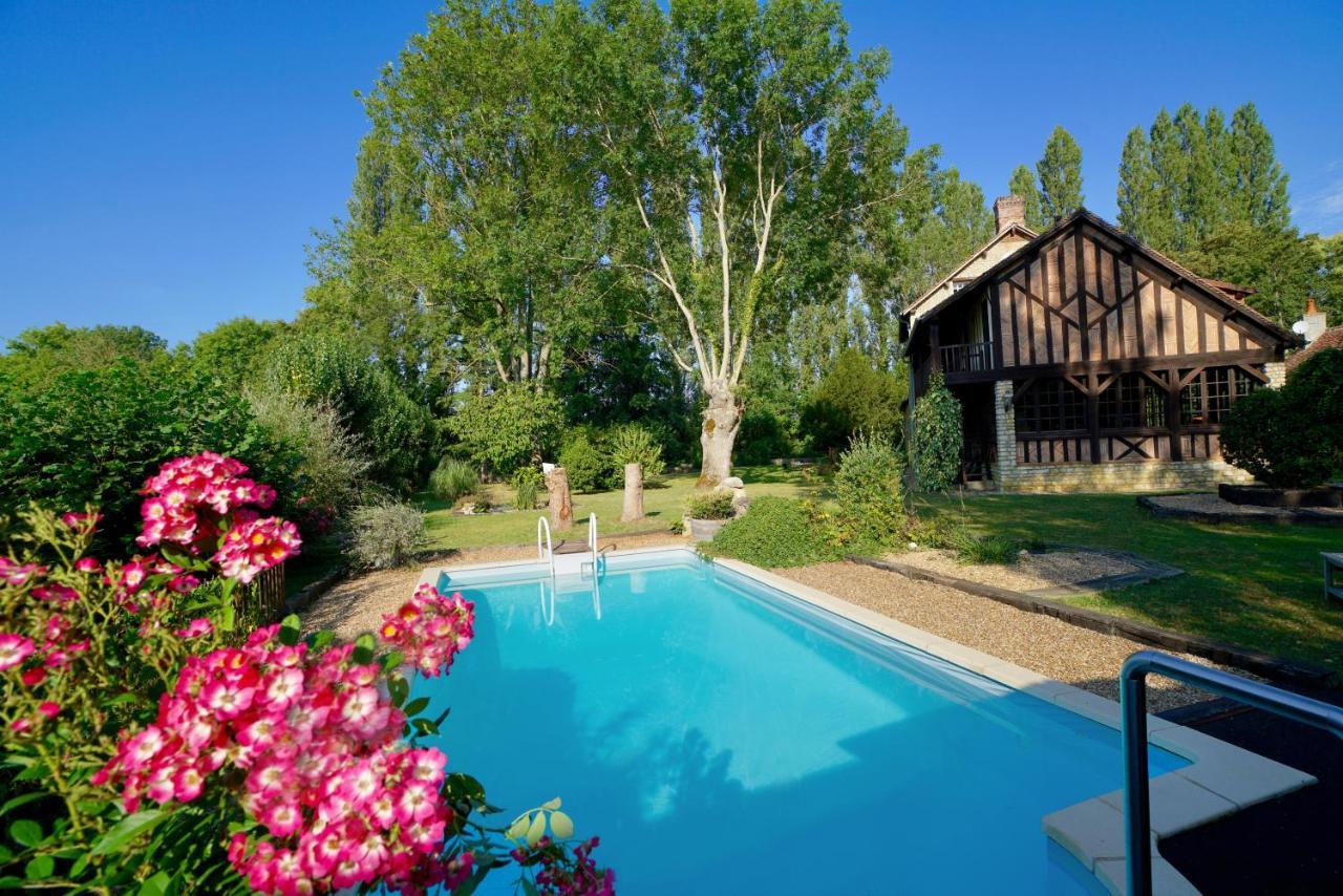 Le Domaine Du Moulin Foulon Hotell Essay Exteriör bild