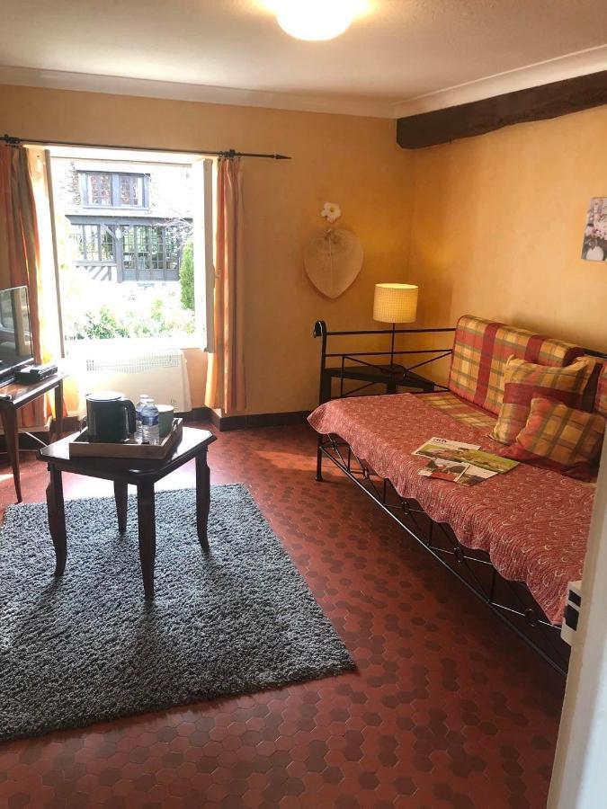 Le Domaine Du Moulin Foulon Hotell Essay Exteriör bild