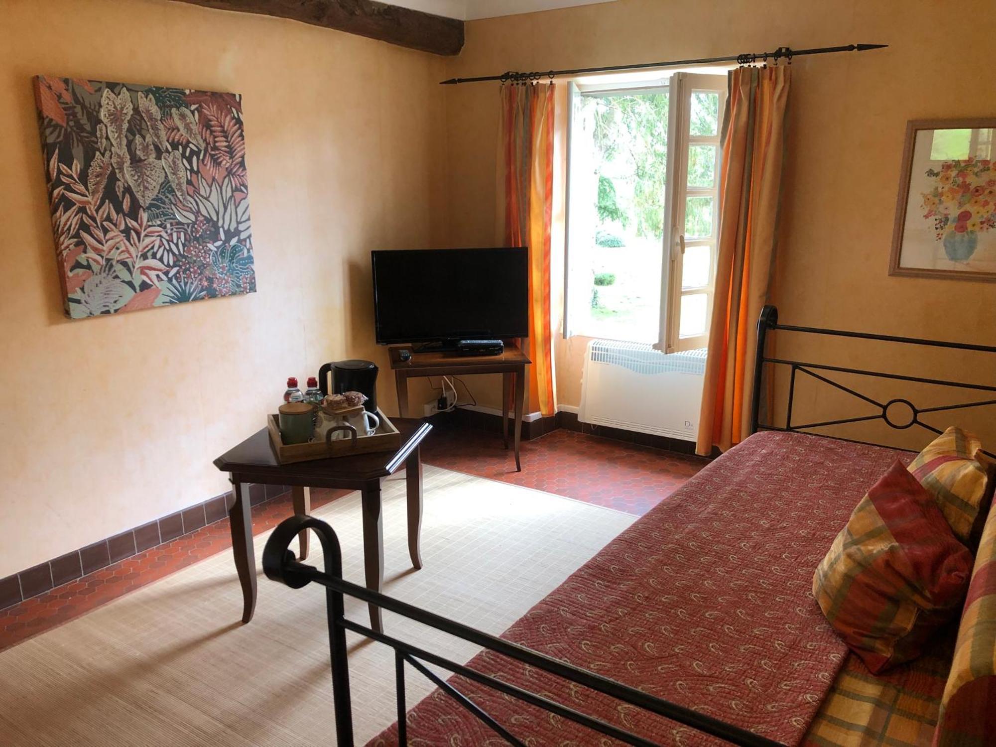 Le Domaine Du Moulin Foulon Hotell Essay Exteriör bild