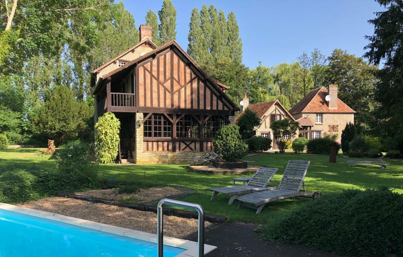 Le Domaine Du Moulin Foulon Hotell Essay Exteriör bild