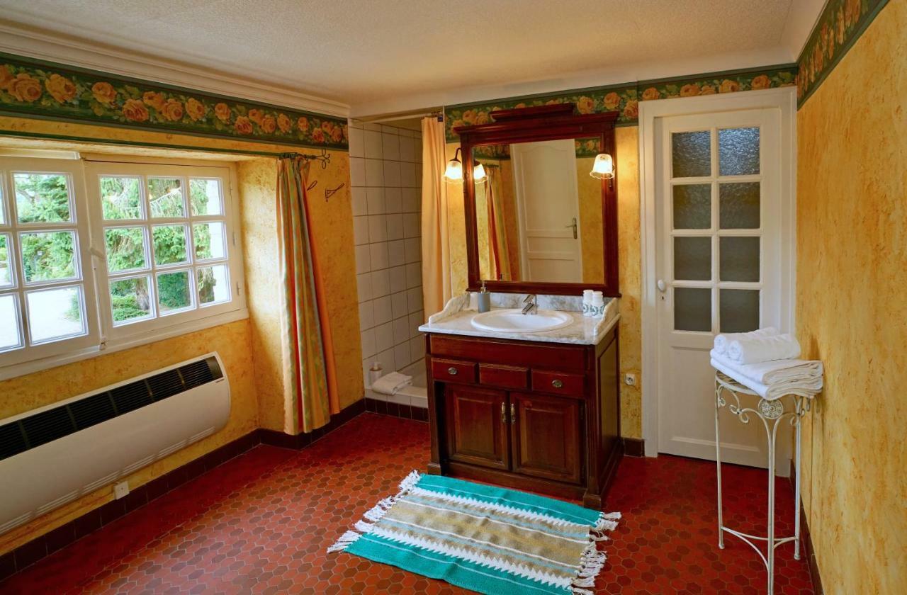 Le Domaine Du Moulin Foulon Hotell Essay Exteriör bild