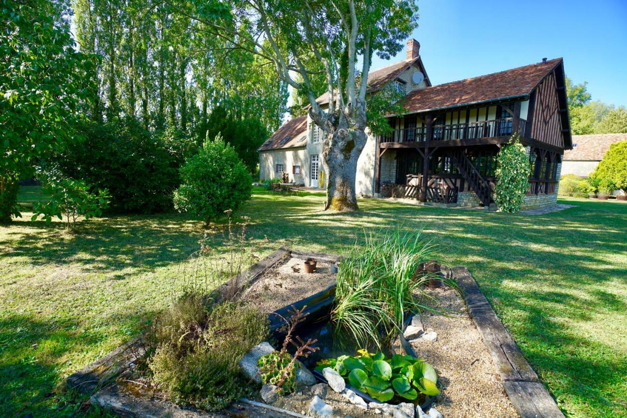 Le Domaine Du Moulin Foulon Hotell Essay Exteriör bild